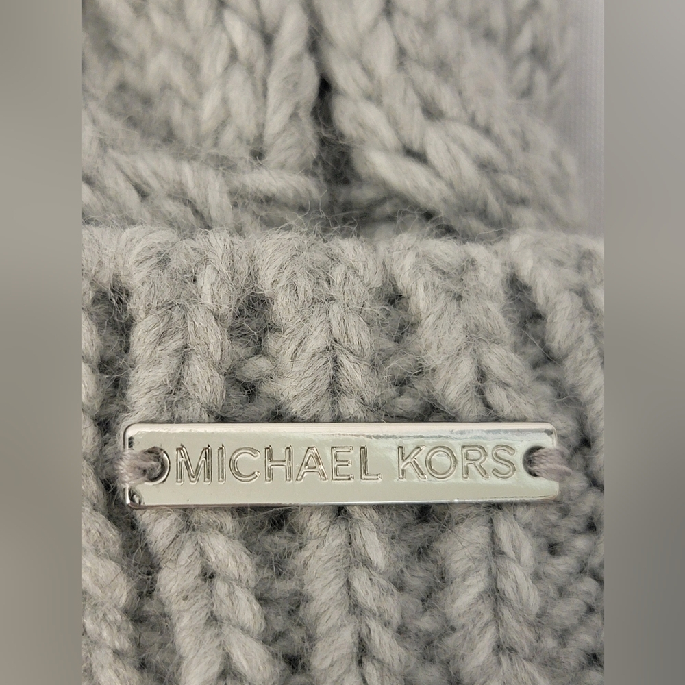 NWT Michael Kors Cable Knit Beanie OS - Picture 2 of 6